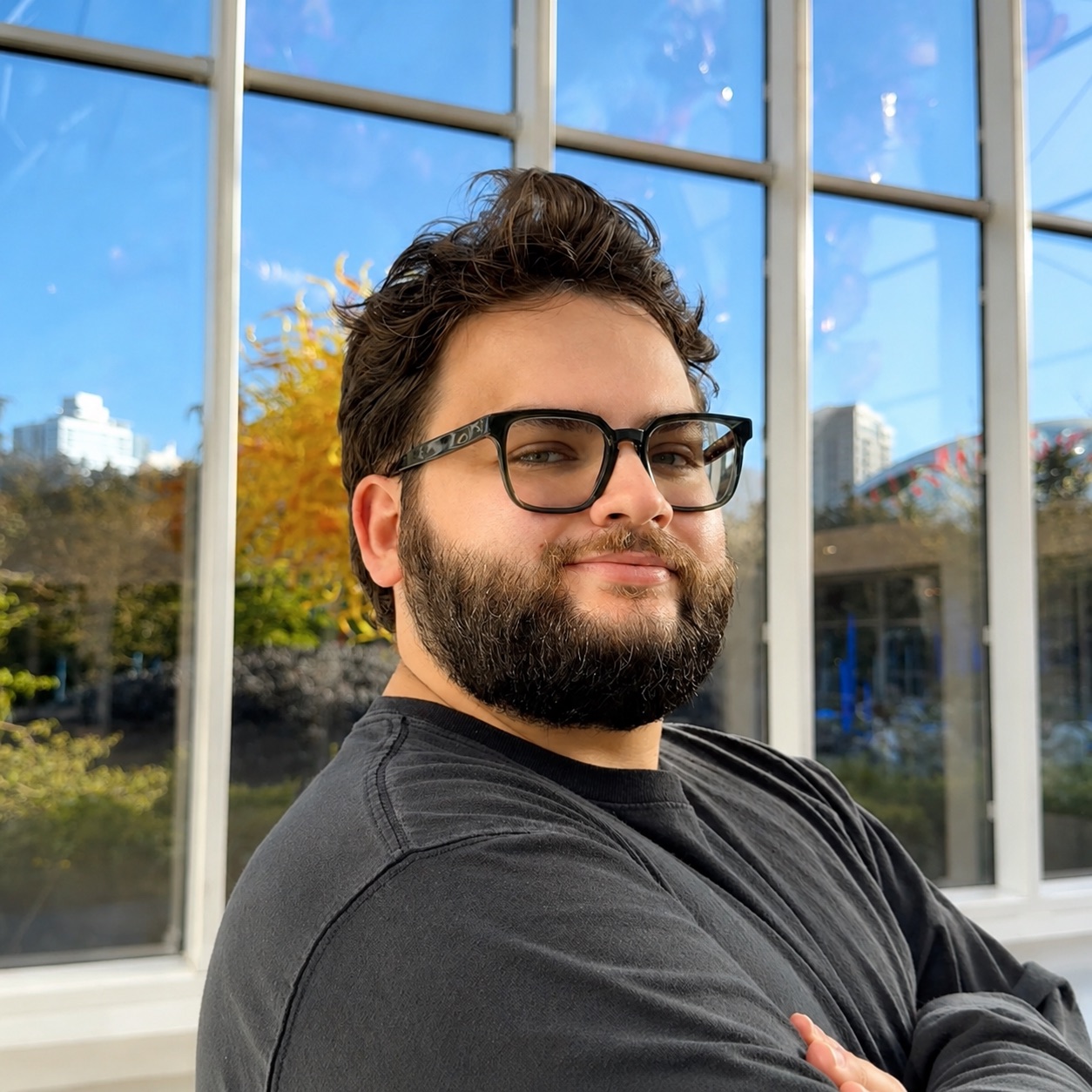 Portrait of Alex Rudnicki